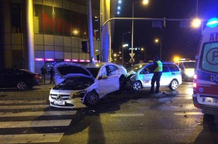 Wypadek z udziałem taksówki. Poszkodowany kierowca odpowie przed sądem [ZDJĘCIA]