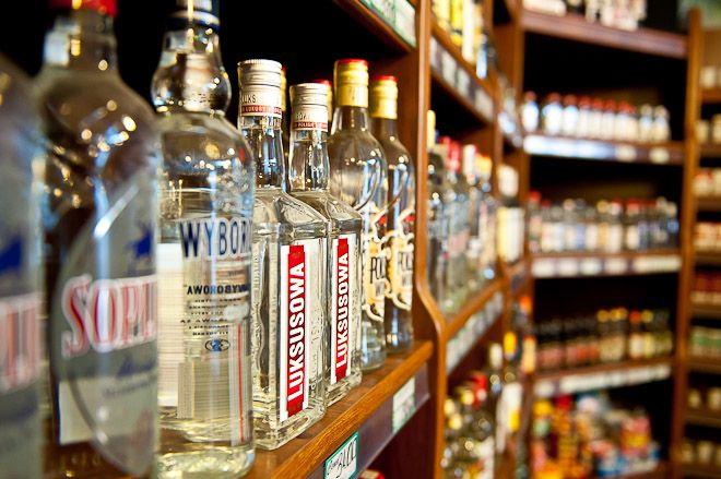 Rozstrzygnięcie wojewody w sprawie legalności nocnej prohibicji opóźnione