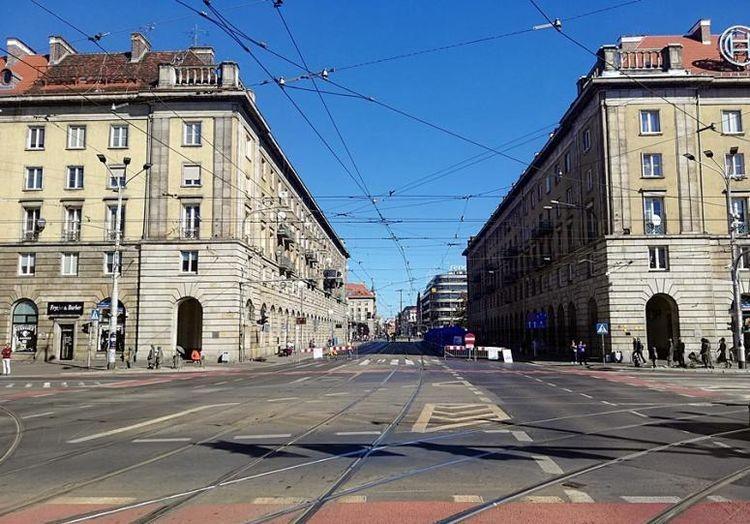 Wspomnienia o dawnym placu Kościuszki. Wystawa w witrynach lokali