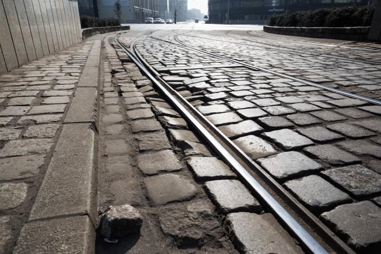 Weekendowe prace na Podwalu. Kierowcy pojadą torowiskiem