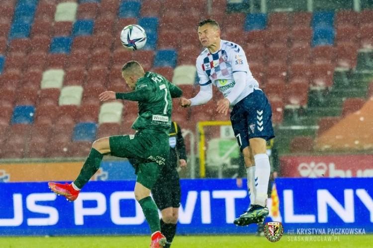 Mecz tysiąca i jednego błędu. Fatalny w defensywie Śląsk Wrocław pokonany w Zabrzu