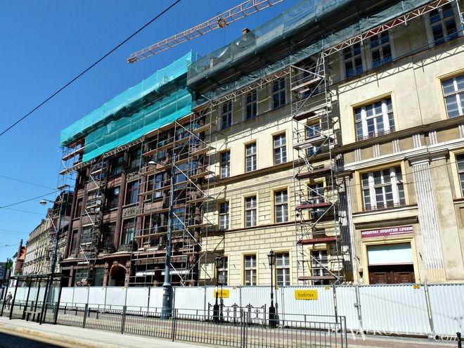 Słynny producent lodów rozbudowywuje kamienice obok Opery na biura [ZDJĘCIA]