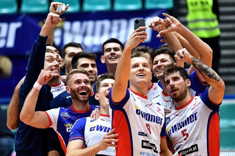 Miłe pożegnanie z publicznością w hali Otbita. eWinner Gwardia pokonuje Avię Świdnik [RELACJA]