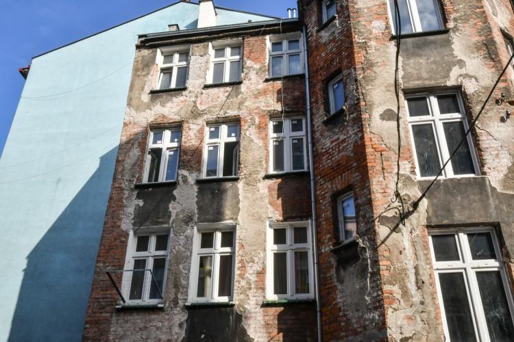 Wrocław: 16 komunalnych kamienic podłączonych do elektrociepłowni