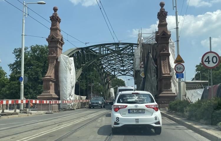 Kiedy skończą Most Zwierzyniecki? Urzędnicy już sami nie wiedzą