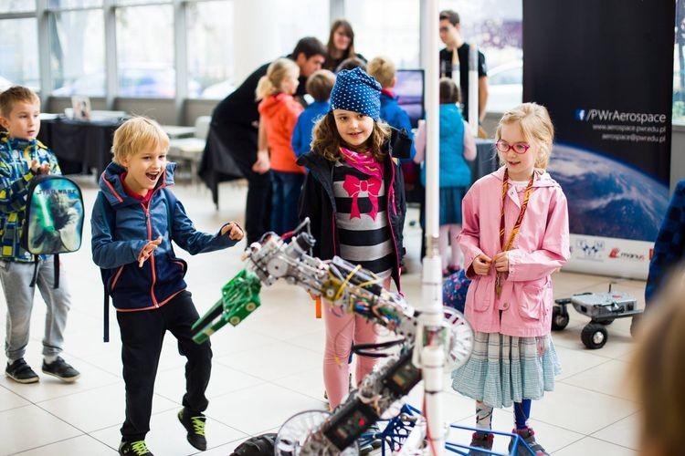 Warsztaty, prelekcje i spotkania o inżynierii kosmicznej podczas SpaceDay