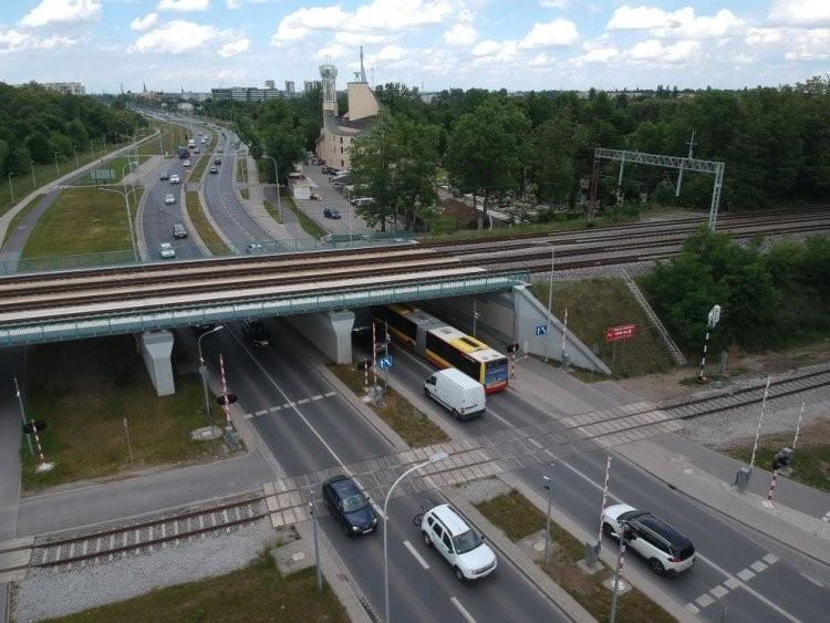 Buspas na Jagodno: nowe przystanki i parking P&R na pętli