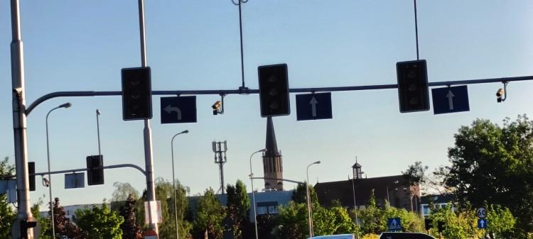 W centrum Wrocławia nie działa sygnalizacja. Tworzą się korki