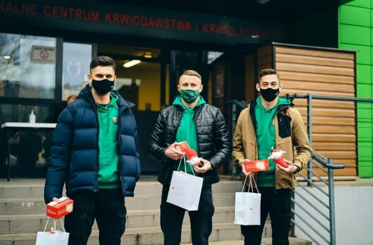 Ozdrowieńcy ze Śląska Wrocław oddali osocze dla zarażonych koronawirusem