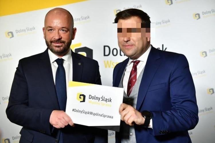 Burmistrz Jawora oskarżony o przestępstwa. Miał uwięzić pracownicę i brać łapówki