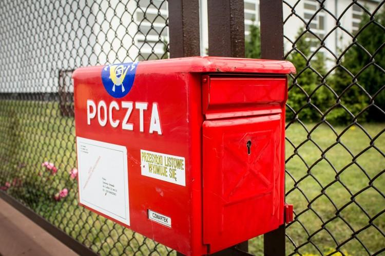 Wrocławianie skarżą się na duże opóźnienia na poczcie. Powód? Brakuje ludzi do pracy