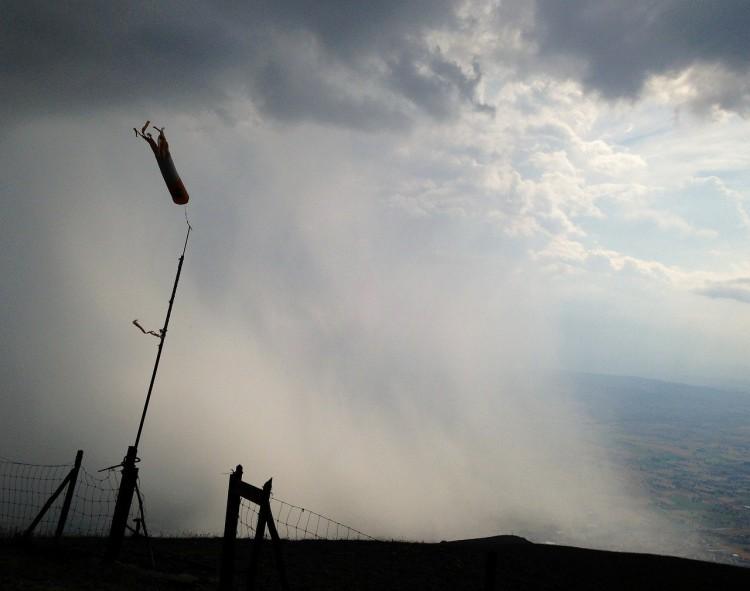 Ale wieje! Ostrzeżenie meteorologiczne dla Wrocławia i Dolnego Śląska