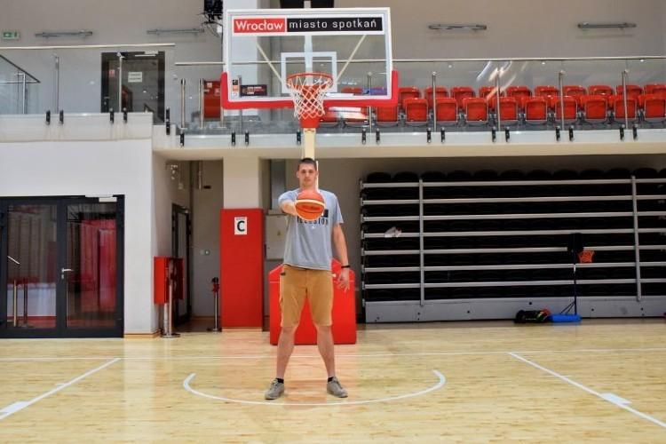 Lider 1. Ligi przedłużył kontrakt z WKK Wrocław