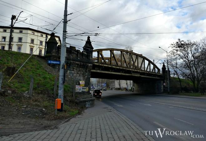 Zapowiadają koniec komunikacyjnych utrudnień z powodu rozbiórki wiaduktu na ul. Grabiszyńskiej