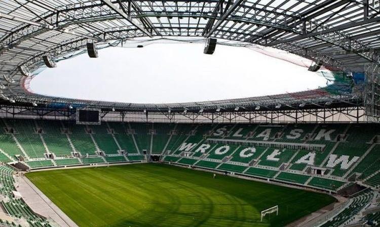 Finał europejskich rozgrywek piłkarskich we Wrocławiu? Wniosek trafił do UEFA