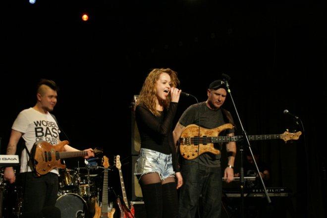 Koncert jednego z najlepszych polskich gitarzystów basowych we wrocławskim zamku