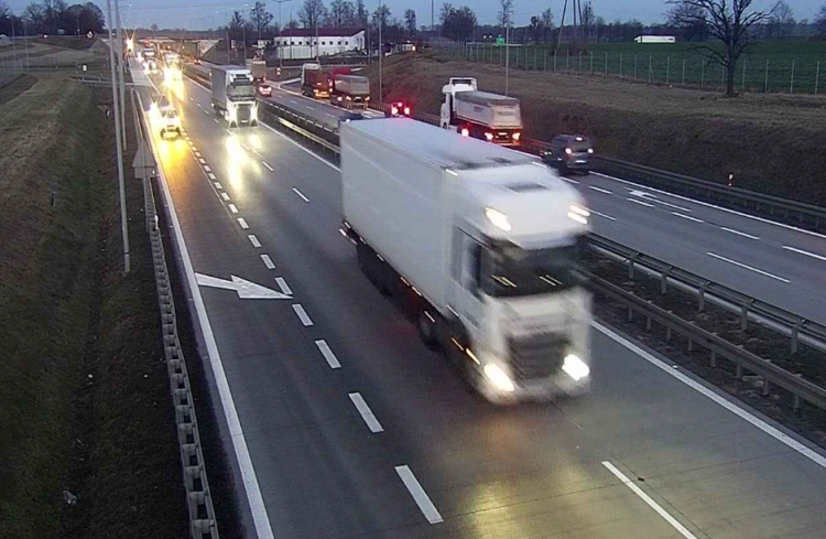 Utrudnienia na autostradzie A4 po awarii ciężarówki
