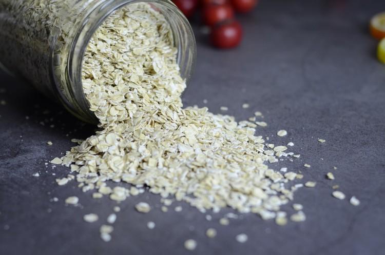 Gluten w płatkach bezglutenowych. Sanepid ostrzega!