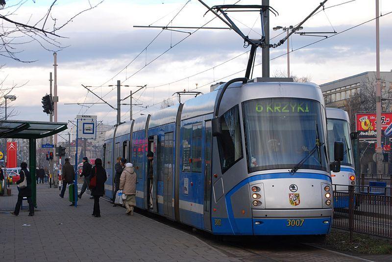Będzie łatwiej wsiadać do tramwajów, ale nie wszędzie