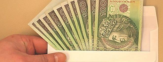 Ustawiony przetarg na sprzęt dla lotnisk. Były dyrektor IMGW usłyszał zarzuty