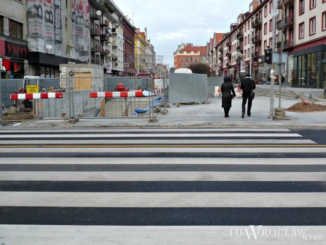 Aktywiści chwalą naziemne przejście na Świdnickiej. I apelują do prezydenta: przygotujmy pakiet zmian