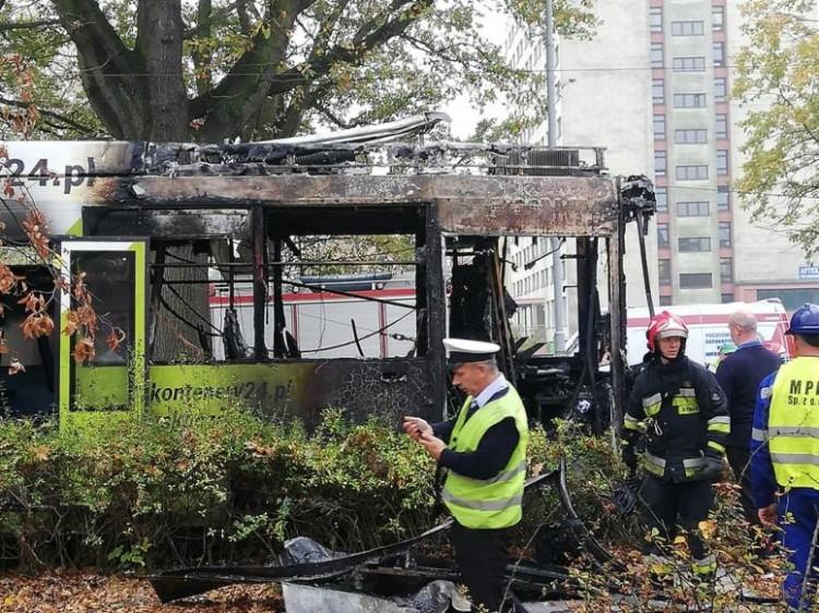 Tramwaj, który spalił się po wypadku, wróci na tory. Tak teraz wygląda! [ZDJĘCIA]