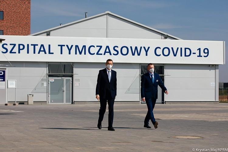 Premier Morawiecki znów we Wrocławiu. Przyjechał, by poinformować o 28 nowych łóżkach na Rakietowej