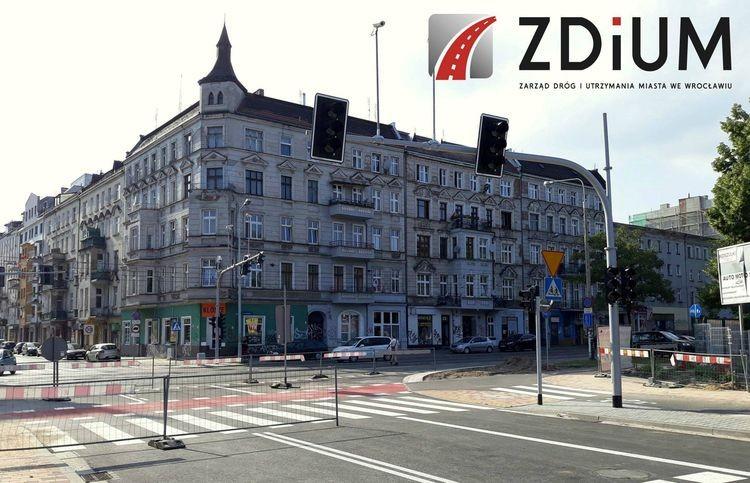 Budowa układu drogowego na Trzebnickiej dobiega końca