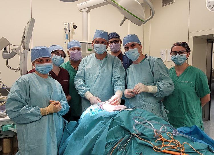 Pionierska operacja we Wrocławiu. 49-letnia pacjentka uniknęła blizny [ZDJĘCIA]