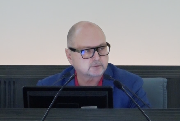 Wykorzystał swoje wpływy, żeby dać zarobić kolegom? Radny Lubiński reaguje