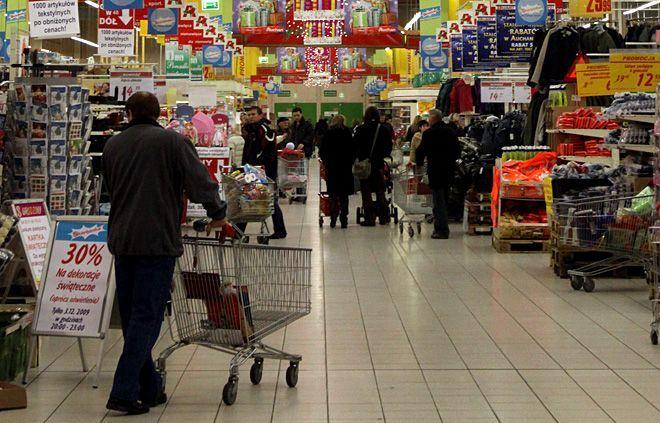 Podczas przedświątecznej gorączki czyhają na nas oszuści i złodzieje