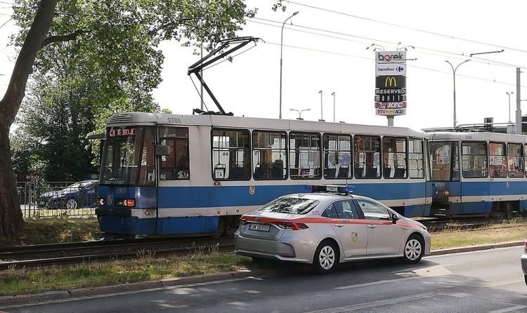 Tramwaje nie jeździły przez centrum po potrąceniu pieszego