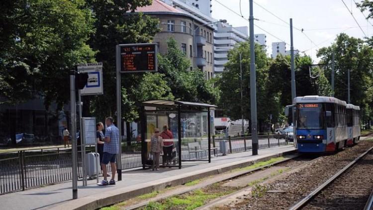 Długi weekend w MPK. Zobacz, jak kursują autobusy i trawaje