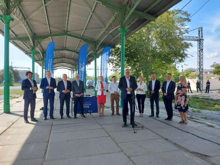 Jest umowa na Świebodzki