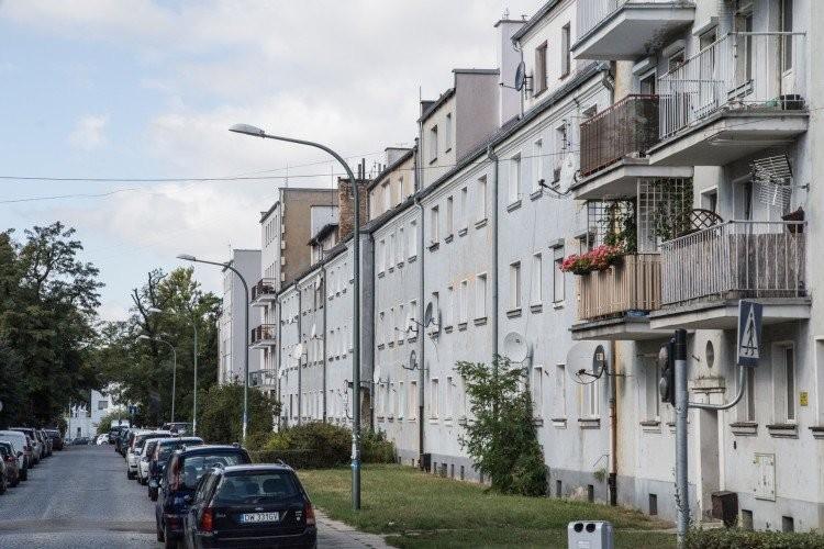 Wrocław: Oszustwo na policjanta na Grabiszynku. Kobieta straciła 90 tys. zł