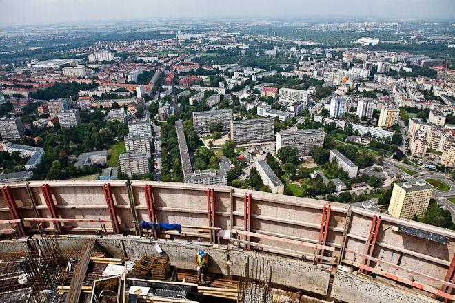 Dziś Sky Tower przekroczy 200 metrów wysokości