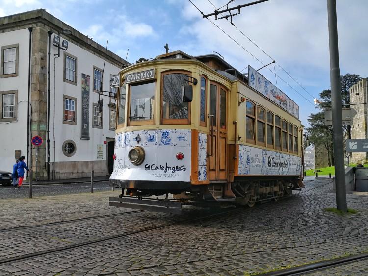 Portugalia wiosennym hitem na wrocławskim lotnisku. Sprawdzamy, czy warto [ZDJĘCIA]