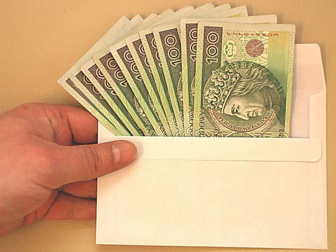 CBA zatrzymało wrocławskiego syndyka, który zgarnął dla siebie 100 tysięcy złotych łapówki