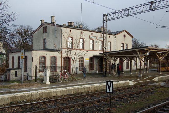 Leśnica i Mikołajów będą miały nowe dworce