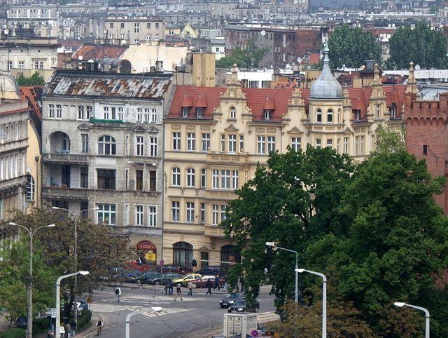W październiku zdrożeją mieszkania komunalne, od dziś miasto oddłuża lokatorów