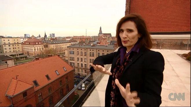 Reporterka CNN odwiedziła z kamerą Wrocław. Po mieście oprowadzali ją miłośnicy fotografii
