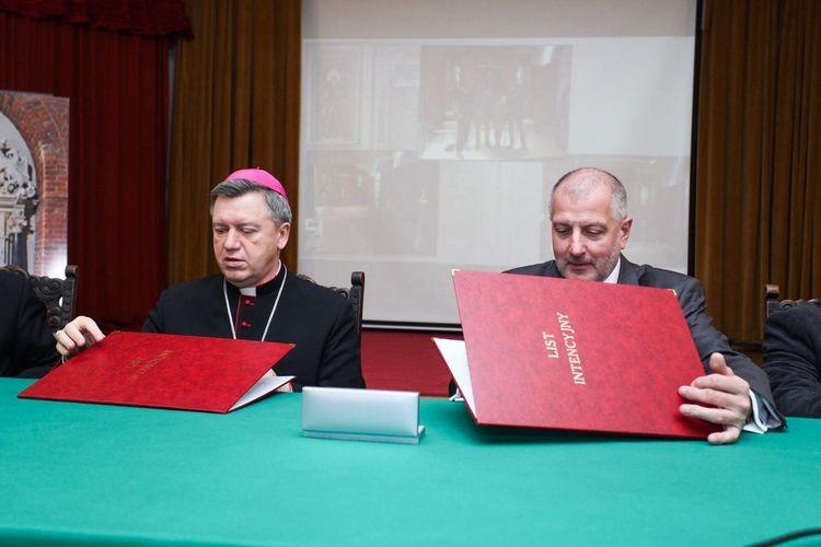 Podpisano list intencyjny w sprawie srebrnego ołtarza w katedrze [ZDJĘCIA]