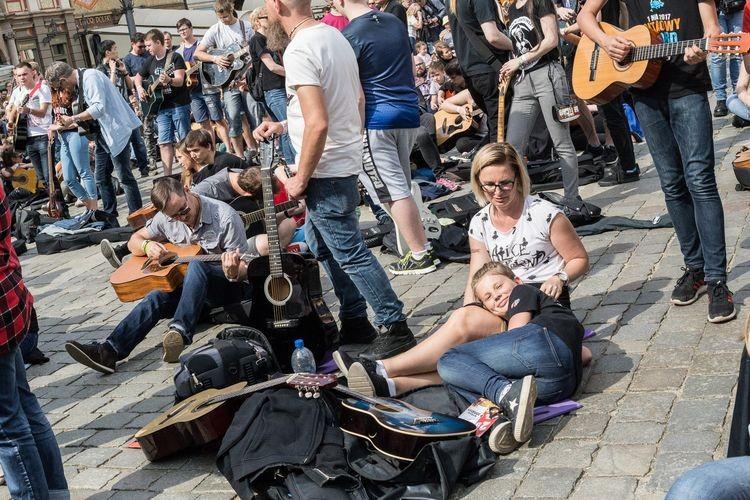 1. maja we Wrocławiu: Gitarowy rekord i wrocławianie nie wpuszczeni do Sejmu [PODSUMOWANIE DNIA]