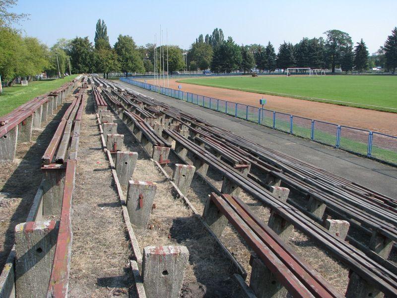 Na Pilczycach powstanie boisko do futbolu amerykańskiego i lacrosse. Na szatnie zabrakło pieniędzy