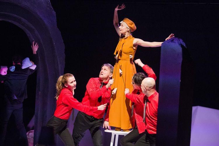 „Absurd jest bardzo ludzki”. Premiera w Teatrze Pantomimy [ZDJĘCIA]