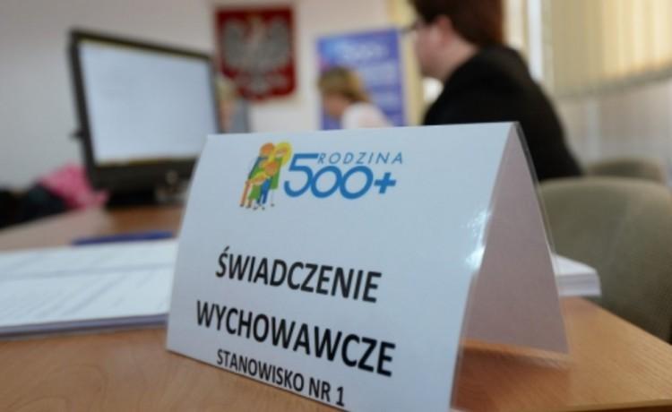 Nowe wnioski o 500 plus we Wrocławiu. Wiadomo, ile już wpłynęło