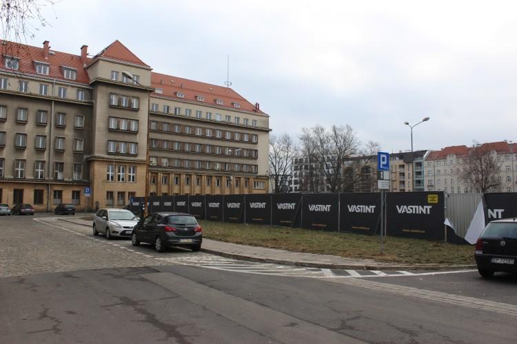 Wrocław: tutaj powstaną nowe mieszkania. W centrum miasta i nad Odrą [ZDJĘCIA]