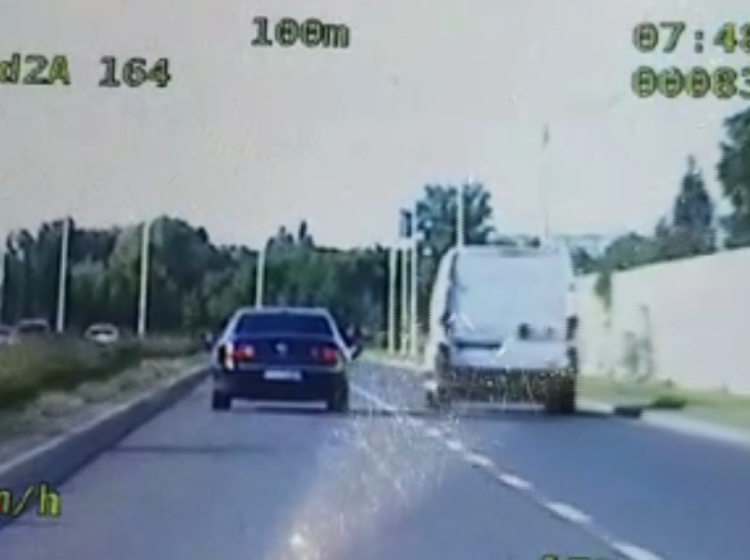 Chciał szybko wykonać manewr. Trafił na policjantów grupy Speed