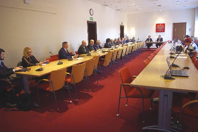 Specjalny zespół zajmie się ochroną zdrowia i polityką społeczną na Dolnym Śląsku