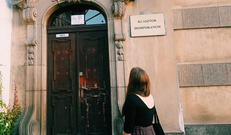Dominikanie z Wrocławia przyjęli do siebie uchodźców z Ukrainy. To muzułmanie